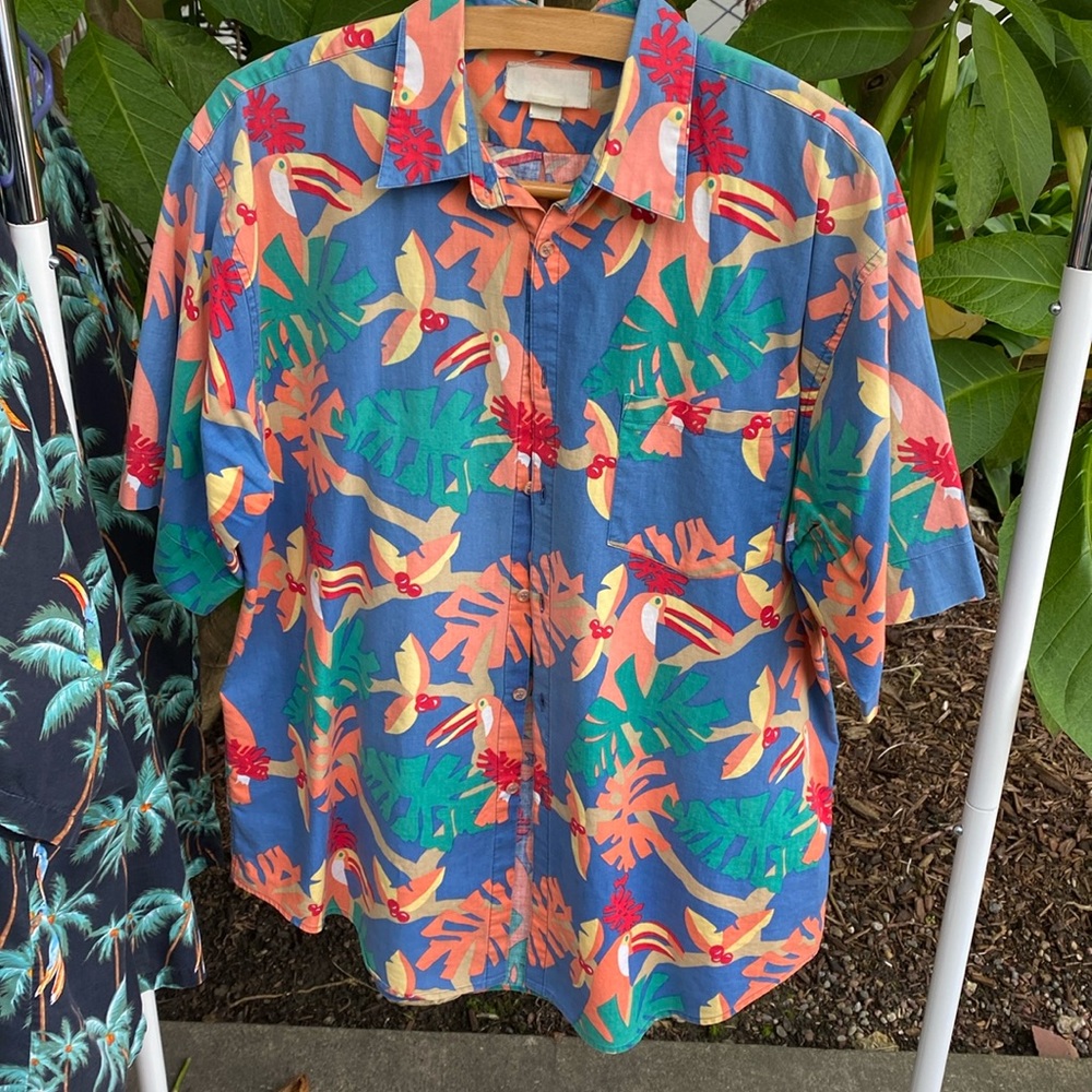 ❗️Price cut❗️Vintage men’s Hawaiian shirt